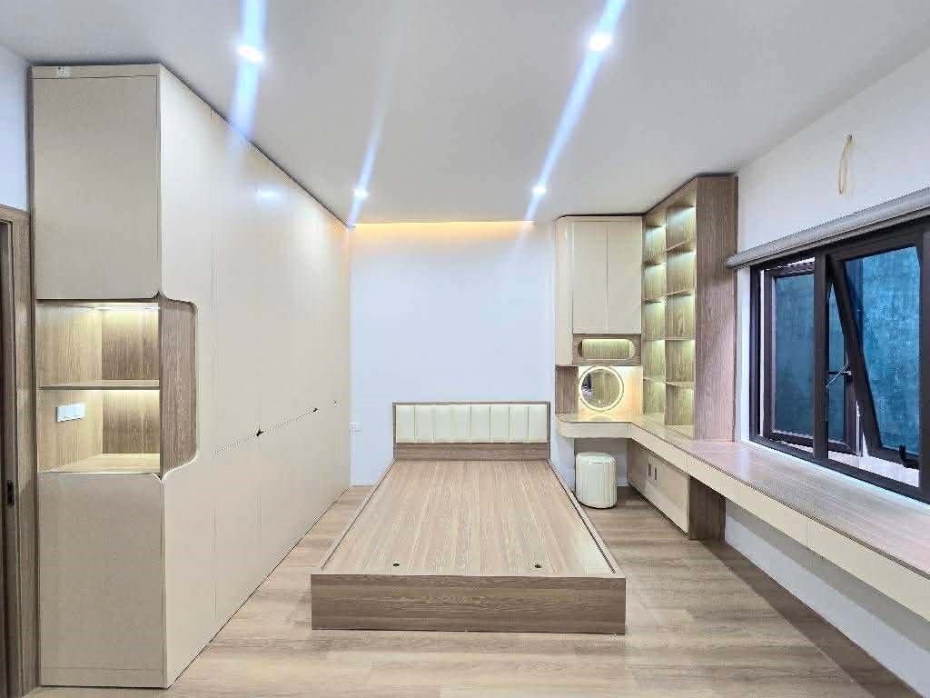 BÁN NHÀ GẦN NGÃ TƯ SỞ_HƠN 30M RA PHỐ_34m2 x 5T_MT RỘNG_GẦN Ô TÔ_2 THOÁNG, nhỉnh 9 tỷ